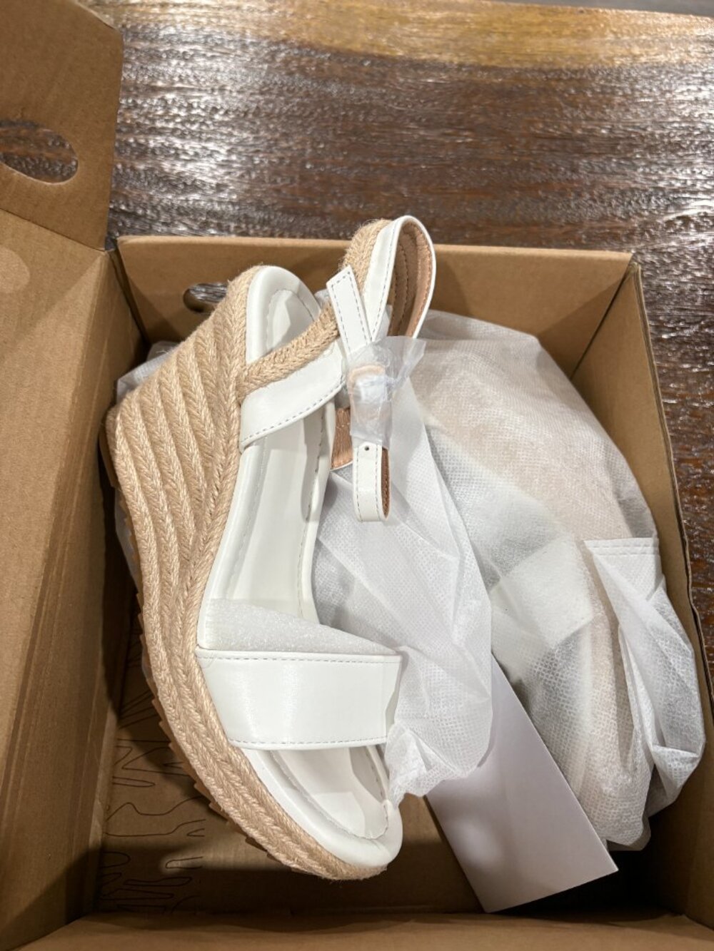 Ladies White Wedge espadrilles Sandals Shoes sz 6 NEW